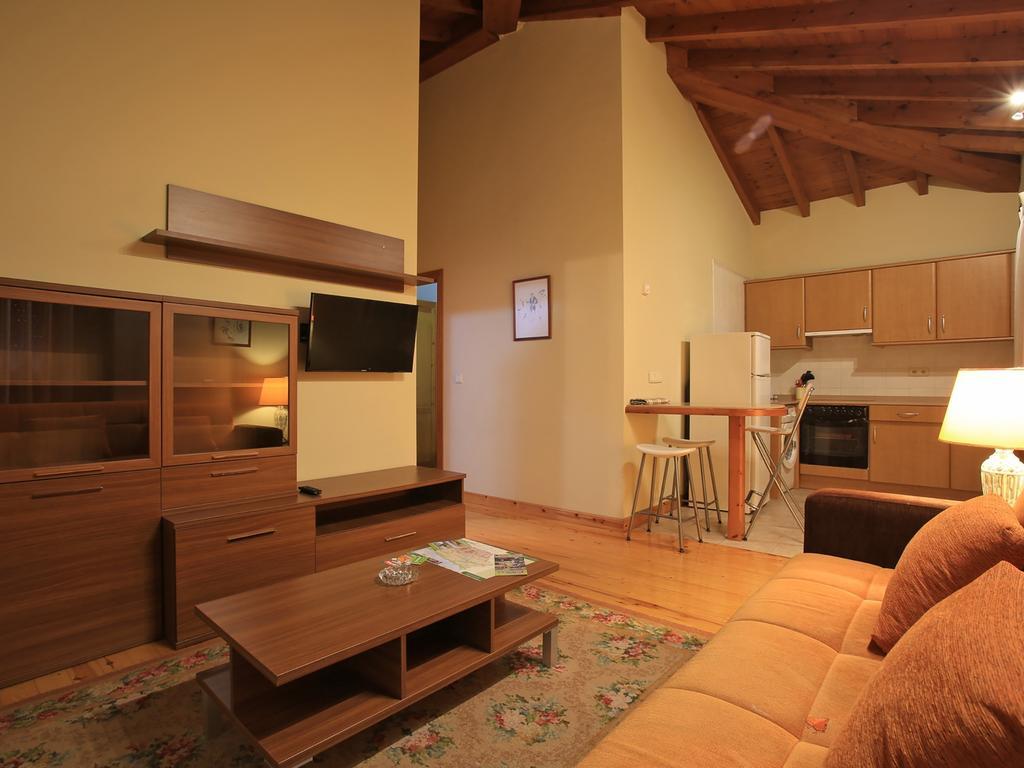 El Puentin Del Sella Con Wifi Y Parking Gratuito Apartment Cangas de Onís Room photo